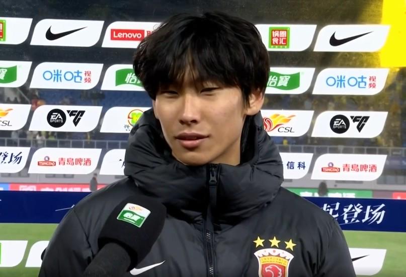 李新翔中超首秀1射2传，吕文君：一颗新星的燃起，海港亚马尔